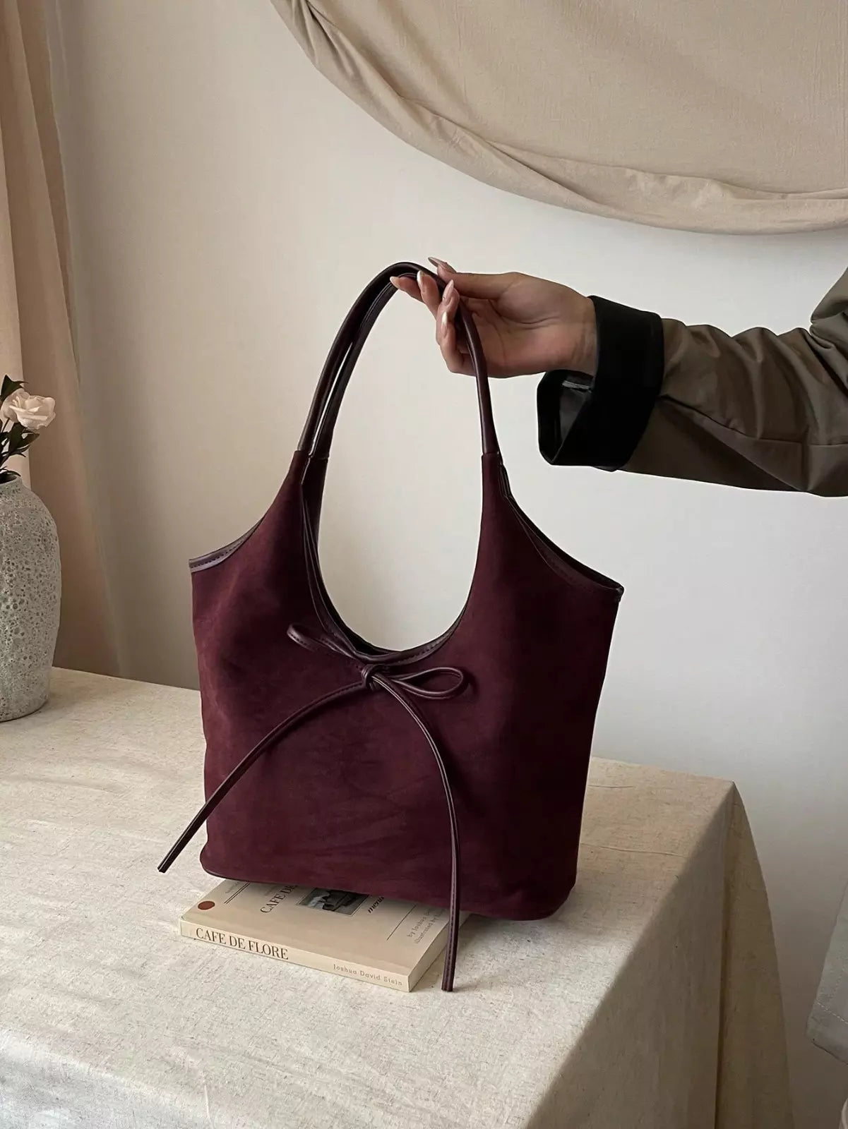 Merve – Elegant & Versatile Vegan Leather Bag